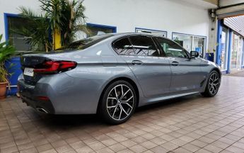 BMW 5 SERIES 2.0 520d MHT M Sport Saloon 4dr Diesel Hybrid Steptronic Euro 6 