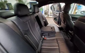 BMW 5 SERIES 2.0 520d MHT M Sport Saloon 4dr Diesel Hybrid Steptronic Euro 6 