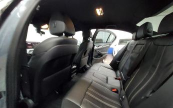 BMW 5 SERIES 2.0 520d MHT M Sport Saloon 4dr Diesel Hybrid Steptronic Euro 6 