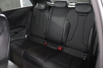 AUDI A3 2.0 TDI S line Hatchback 3dr Diesel S Tronic quattro Euro 6 (s/s