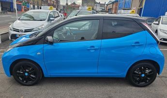 TOYOTA AYGO AUTOMATIC 1.0 VVT-i x-cite Hatchback 5dr Petrol x-shift Euro 6 (