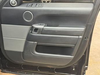 LAND ROVER RANGE ROVER SPORT 3.0 SD V6 HSE SUV 5dr Diesel Auto 4WD Euro 6 (s/s) (306 ps)