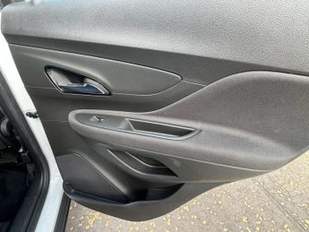 VAUXHALL MOKKA X 1.4i Turbo Design Nav SUV 5dr Petrol Auto Euro 6 (140 ps)