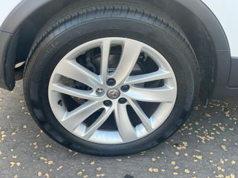 VAUXHALL MOKKA X 1.4i Turbo Design Nav SUV 5dr Petrol Auto Euro 6 (140 ps)