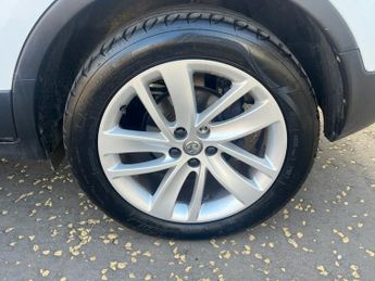 VAUXHALL MOKKA X 1.4i Turbo Design Nav SUV 5dr Petrol Auto Euro 6 (140 ps)