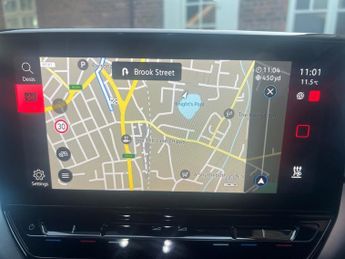 VOLKSWAGEN ID.4 Pro Performance 77kWh Life SUV 5dr Electric Auto (204 ps)