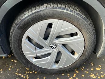 VOLKSWAGEN ID.4 Pro Performance 77kWh Life SUV 5dr Electric Auto (204 ps)