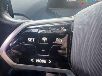 VOLKSWAGEN ID.4 Pro Performance 77kWh Life SUV 5dr Electric Auto (204 ps)