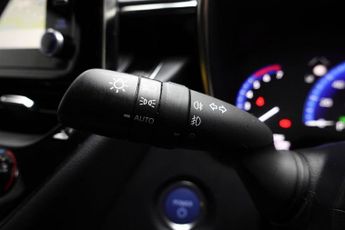 TOYOTA COROLLA 1.8 VVT-h GPF Excel Hatchback 5dr Petrol Hybrid CVT Euro 6 (s/s)