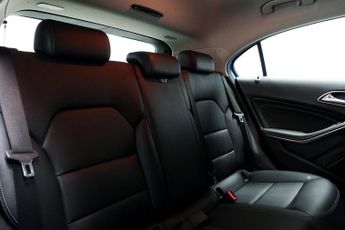 MERCEDES-BENZ A-CLASS 1.6 A160 Sport (Premium) Hatchback 5dr Petrol 7G-DCT Euro 6 (s/s