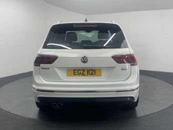 VOLKSWAGEN TIGUAN 2.0 TDI BlueMotion Tech R-Line SUV 5dr Diesel DSG 4Motion Euro 6