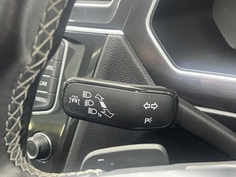 VOLKSWAGEN TIGUAN 2.0 TDI BlueMotion Tech R-Line SUV 5dr Diesel DSG 4Motion Euro 6