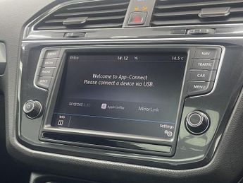 VOLKSWAGEN TIGUAN 2.0 TDI BlueMotion Tech R-Line SUV 5dr Diesel DSG 4Motion Euro 6