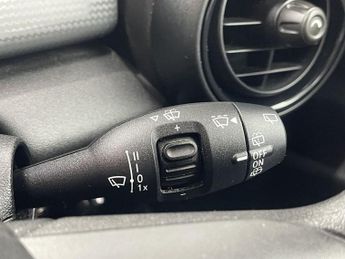 MINI HATCH 1.5 Cooper Hatchback 5dr Petrol Auto Euro 6 (s/s) (136 ps)