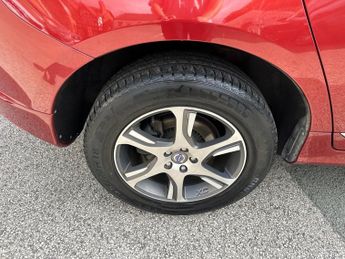 VOLVO XC60 2.0 D4 SE Lux Nav SUV 5dr Diesel Geartronic Euro 6 (s/s) (181 ps