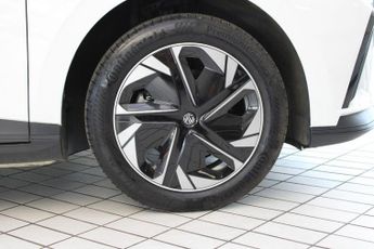 MG MG 4 51kWh SE Hatchback 5dr Electric Auto (170 ps)