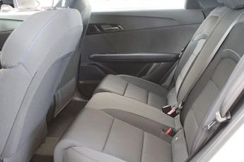 MG MG 4 51kWh SE Hatchback 5dr Electric Auto (170 ps)