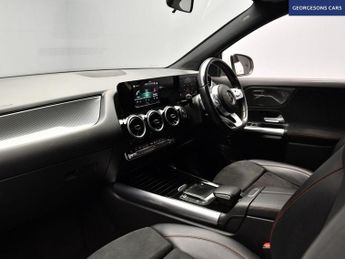 MERCEDES-BENZ GLA CLASS 1.3 GLA180 AMG Line SUV 5dr Petrol 7G-DCT Euro 6 (s/s) (136 ps)