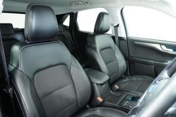 FORD KUGA 2.5 EcoBoost Duratec 14.4kWh Titanium SUV 5dr Petrol Plug-in Hyb