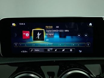 MERCEDES-BENZ A CLASS 1.5 A180d AMG Line (Executive) Saloon 4dr Diesel 7G-DCT Euro 6 (