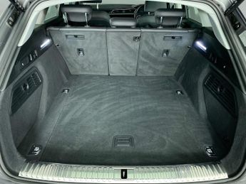 AUDI E-TRON 50 Technik SUV 5dr Electric Auto quattro 71.2kWh (11kW Charger) 