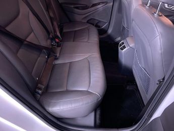 HYUNDAI IONIQ 38.3kWh Premium SE Hatchback 5dr Electric Auto (136 ps)