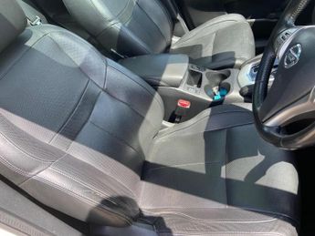 NISSAN QASHQAI 1.6 dCi Tekna SUV 5dr Diesel XTRON 2WD Euro 6 (s/s) (130 ps)