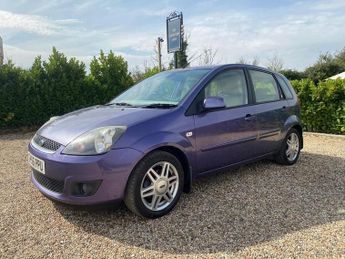 FORD FIESTA 1.4 Ghia Hatchback 5dr Petrol Manual (147 g/km, 79 bhp)