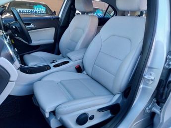 MERCEDES-BENZ A-CLASS 2.1 A200d Sport (Premium) Hatchback 5dr Diesel 7G-DCT Euro 6 (s/