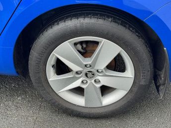 SKODA OCTAVIA 1.5 TSI GPF ACT SE Estate 5dr Petrol DSG Euro 6 (s/s) (150 ps)