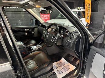 LAND ROVER DISCOVERY 4 3.0 SD V6 HSE SUV 5dr Diesel Auto 4WD Euro 6 (s/s) (256 bhp)