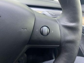 TESLA Model 3 (Dual Motor) Long Range Saloon 4dr Electric Auto 4WDE (346 ps)