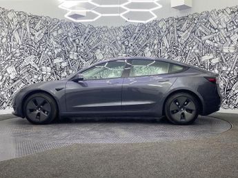 TESLA Model 3 Standard Range Plus Saloon 4dr Electric Auto RWD (241 bhp)