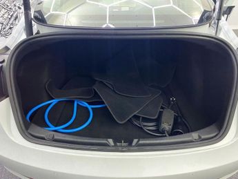 TESLA Model 3 Standard Range Plus Saloon 4dr Electric Auto RWD (241 bhp)