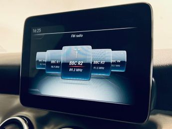 MERCEDES-BENZ GLA 2.1 GLA200d AMG Line SUV 5dr Diesel 7G-DCT Euro 6 (s/s) (136 ps)