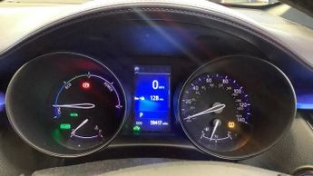 TOYOTA C-HR 1.8 VVT-h Dynamic SUV 5dr Petrol Hybrid CVT Euro 6 (s/s) (122 ps
