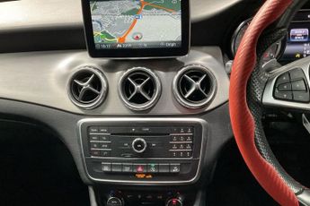 MERCEDES-BENZ 180 2.1 GLA220d AMG Line SUV 5dr Diesel 7G-DCT 4MATIC Euro 6 (s/s) (