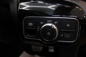 MERCEDES-BENZ A-CLASS 1.3 A200 AMG Line (Premium) Hatchback 5dr Petrol 7G-DCT Euro 6 (