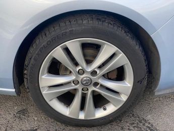 VAUXHALL ZAFIRA TOURER 1.4i Turbo SRi Nav MPV 5dr Petrol Manual Euro 6 (140 ps)