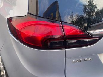 VAUXHALL ZAFIRA TOURER 1.4i Turbo SRi Nav MPV 5dr Petrol Manual Euro 6 (140 ps)