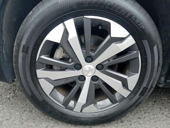 PEUGEOT e-Rifter 50kWh GT Long MPV 5dr Electric Auto (7.4kW Charger) (136 ps).*7 
