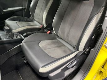 AUDI A1 1.5 TFSI 35 S line Contrast Edition Sportback 5dr Petrol S Troni