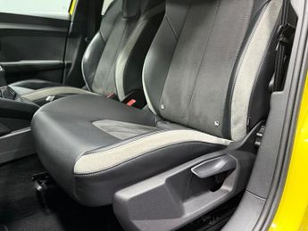 AUDI A1 1.5 TFSI 35 S line Contrast Edition Sportback 5dr Petrol S Troni