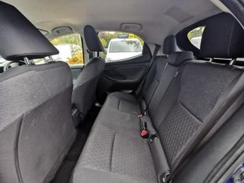 TOYOTA YARIS 1.5 VVT-h Design Hatchback 5dr Petrol Hybrid E-CVT Euro 6 (s/s) 