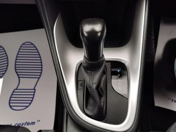 TOYOTA YARIS 1.5 VVT-h Design Hatchback 5dr Petrol Hybrid E-CVT Euro 6 (s/s) 