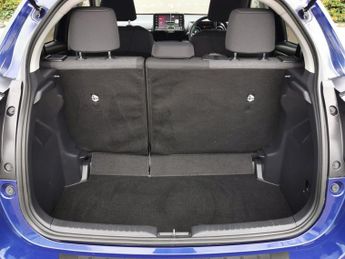 TOYOTA YARIS 1.5 VVT-h Design Hatchback 5dr Petrol Hybrid E-CVT Euro 6 (s/s)