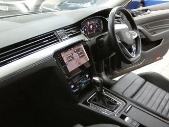 VOLKSWAGEN PASSAT 1.4 TSI 13kWh GTE Advance Estate 5dr Petrol Plug-in Hybrid DSG E