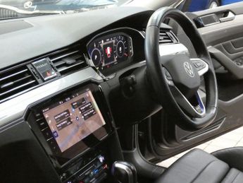 VOLKSWAGEN PASSAT 1.4 TSI 13kWh GTE Advance Estate 5dr Petrol Plug-in Hybrid DSG E