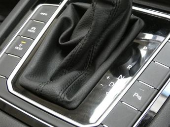 VOLKSWAGEN PASSAT 1.4 TSI 13kWh GTE Advance Estate 5dr Petrol Plug-in Hybrid DSG E