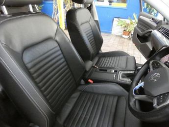 VOLKSWAGEN PASSAT 1.4 TSI 13kWh GTE Advance Estate 5dr Petrol Plug-in Hybrid DSG E